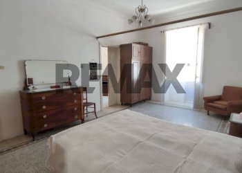 Camera / camera da letto - Quadrilocale Via Martiri delle Ardeatine
 
15, Solarino - foto 9