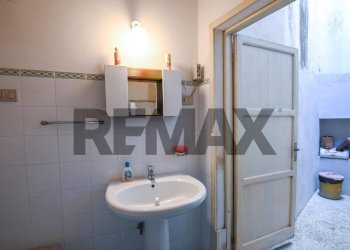 Bagno - Four-room apartment Via Martiri delle Ardeatine
 
15, Solarino - photo 16