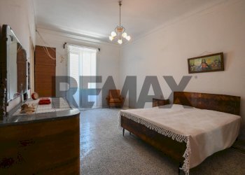 Camera / camera da letto - Four-room apartment Via Martiri delle Ardeatine
 
15, Solarino - photo 21