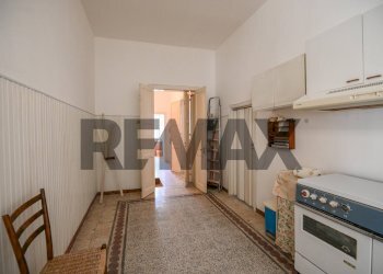 Cucina - Four-room apartment Via Martiri delle Ardeatine
 
15, Solarino - photo 36