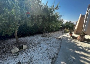 Giardino - Villa VIALE DEI PINI
 
SnC, Pachino - foto 22