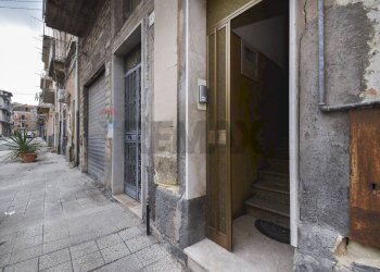 Edificio all\'aperto - Casa semi indipendente VIA PALESTRINA
 
4, Lentini - foto 2