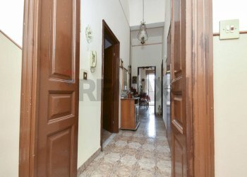 Hall / corridoio - Casa semi indipendente VIA PALESTRINA
 
4, Lentini - foto 7