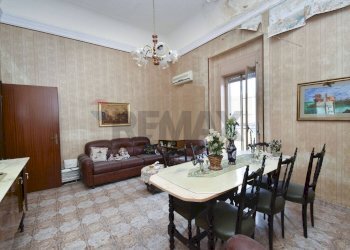 Sala da pranzo - Casa semi indipendente VIA PALESTRINA
 
4, Lentini - foto 15