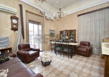 Sala da pranzo - Casa semi indipendente VIA PALESTRINA
 
4, Lentini - foto 18