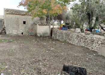 Giardino - Rustico C.da Serrapero / Cava D'Ispica
 
snc, Modica - foto 23