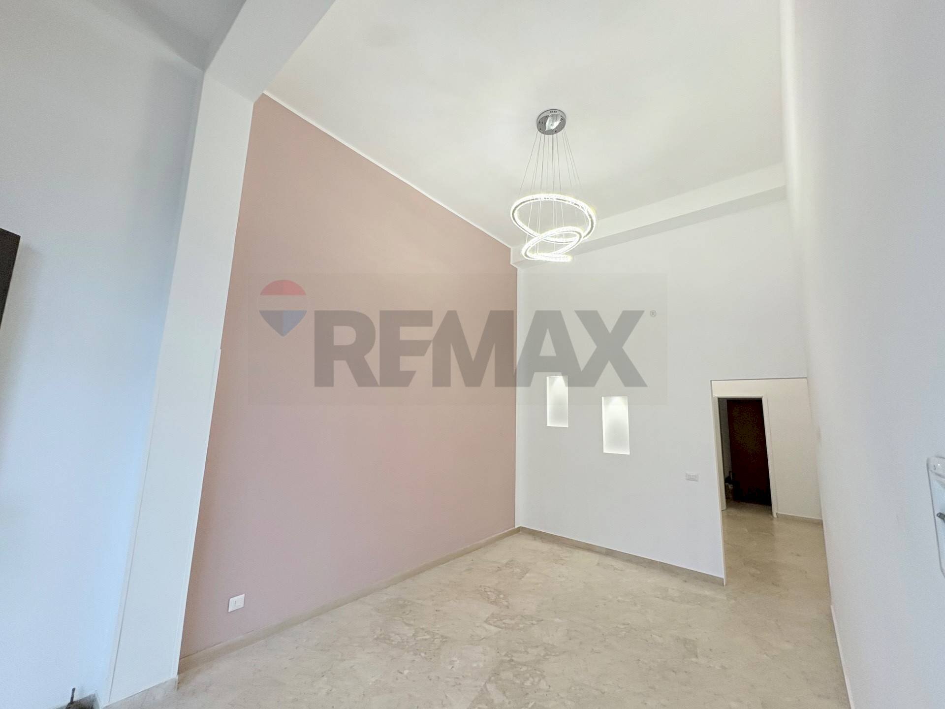 Stanza vuota - Commercial Premises Viale Scala Greca
 
367, Siracusa - photo 1