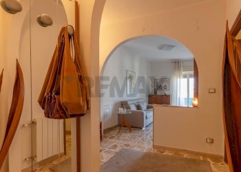 Hall / corridoio - Trilocale Viale dei Comuni
 
95, Siracusa - foto 7