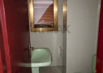 Bagno - Locale Commerciale via Mazzini
 
1, Solarino - foto 7