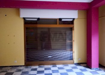 Stanza vuota - Locale Commerciale via Mazzini
 
1, Solarino - foto 9