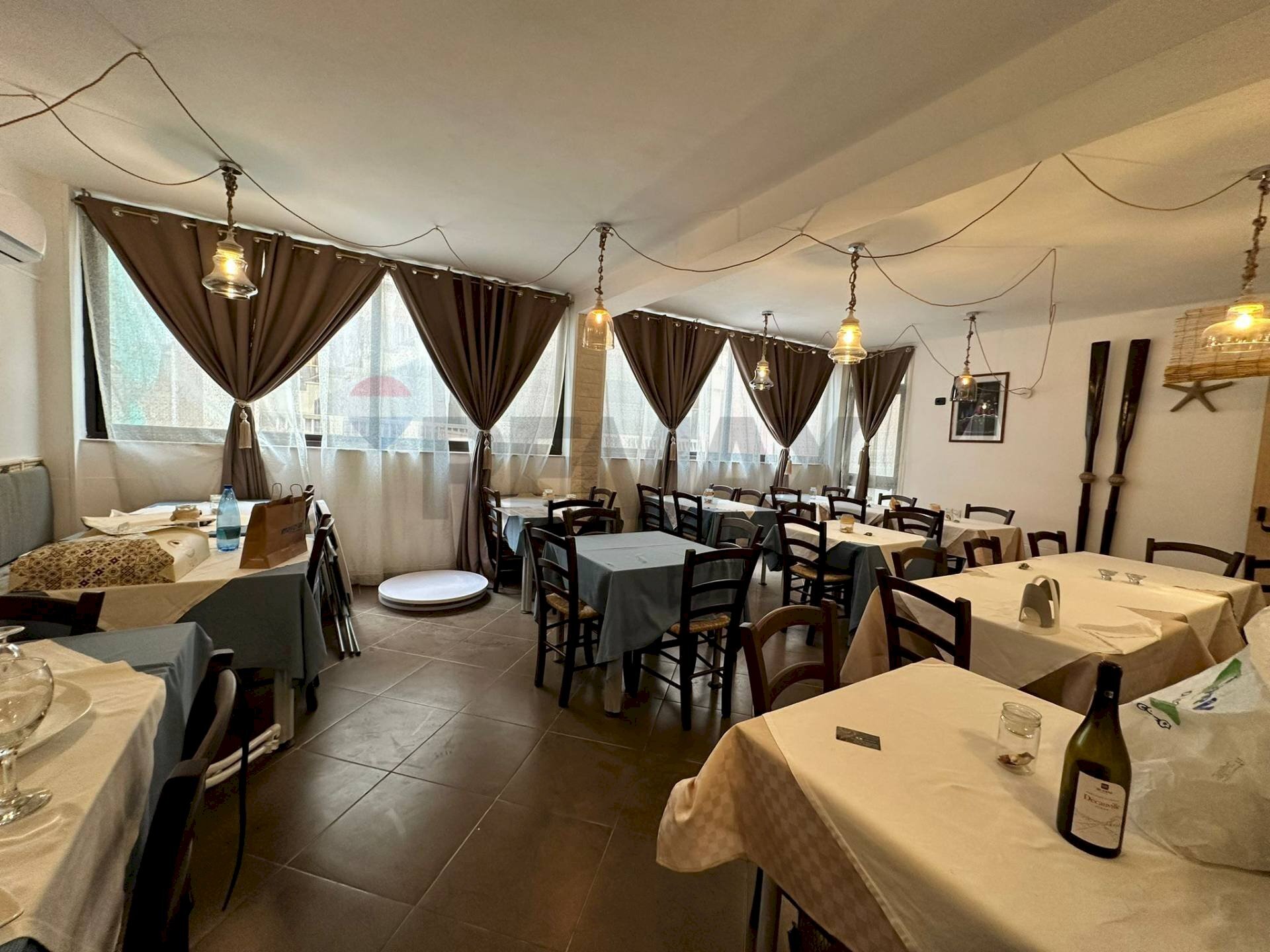 Sala da pranzo - Locale Commerciale Via Arimondi
 
6, Pachino - foto 1