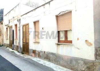 Edificio all\'aperto - Independent house Via Garibaldi - Via Roma, Sortino - photo 1