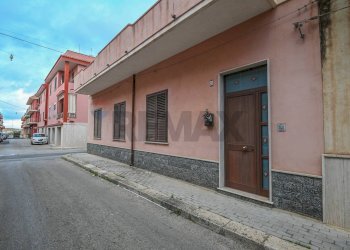 Edificio all\'aperto - Casa indipendente Via De  Gasperi
 
65, Pachino - foto 3