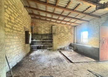 Garage - Independent house Necropoli Lardia, Sortino - photo 16