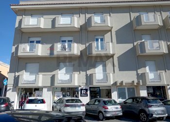 Edificio all\'aperto - Appartamento Piazza Europa
 
1, Rosolini - foto 3