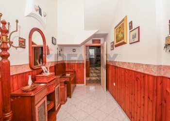 Hall / corridoio - Casa indipendente Via Caruso
 
16, Pachino - foto 15