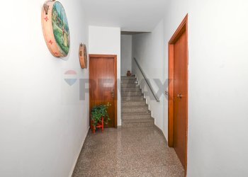 Scale - Casa indipendente Via Dei Mille
 
82, Pachino - foto 6