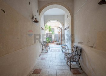Hall / corridoio - Casa indipendente Via Giuseppe Mendoza
 
14, Siracusa - foto 23