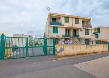 Edificio all\'aperto - Trilocale Augusta - foto 10