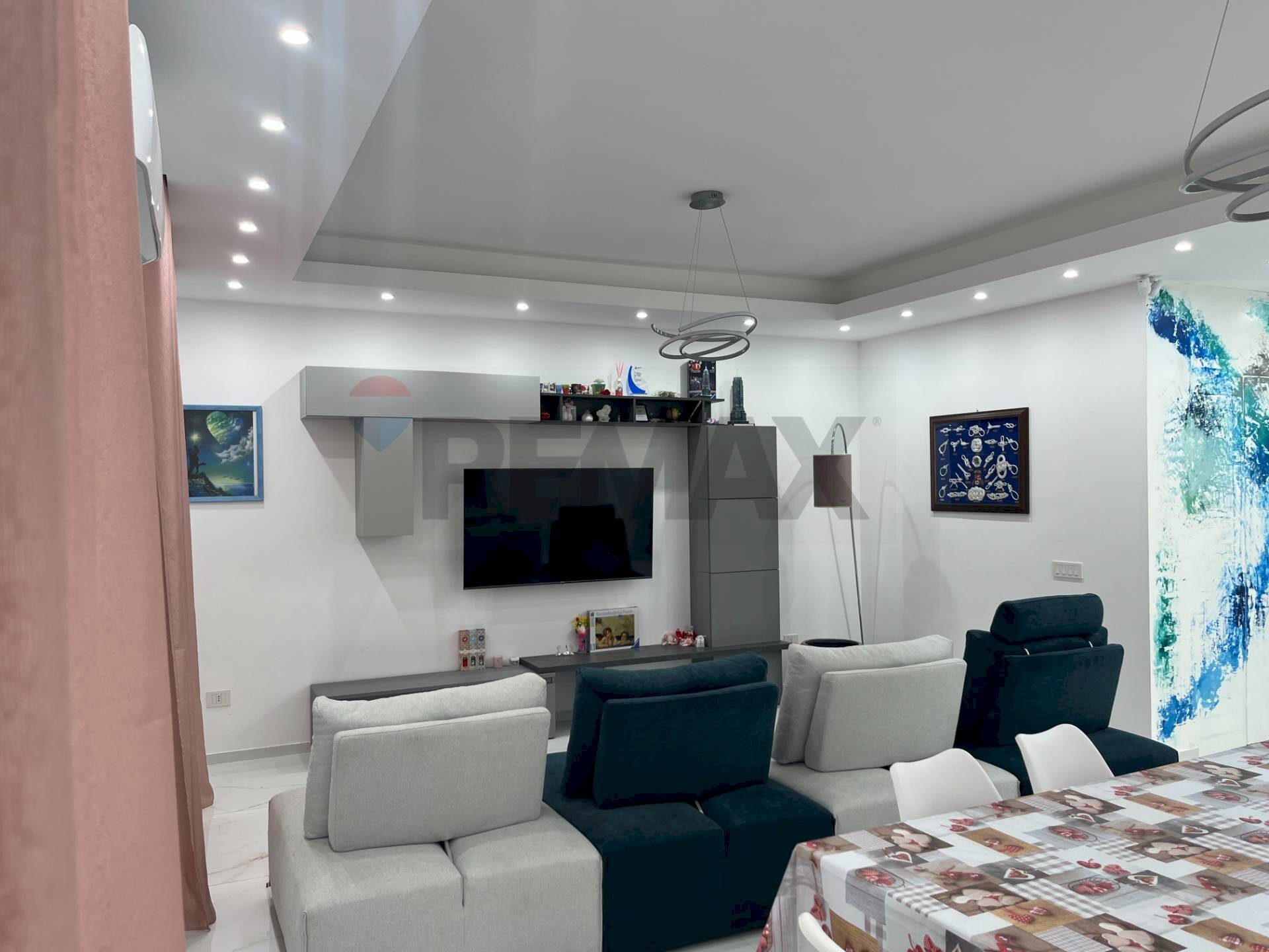 Sala da pranzo - Appartamento VIA PATERNò
 
81, Siracusa - foto 3