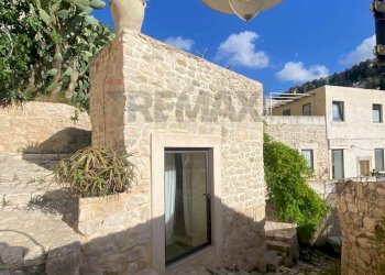 Casa all\'aperto - Casa indipendente Via Porticatazzo
 
22, Scicli - foto 9