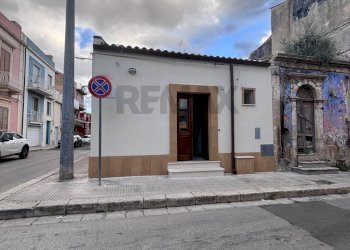 Casa all\'aperto - Ufficio Via Cialdini
 
54, Pachino - foto 1