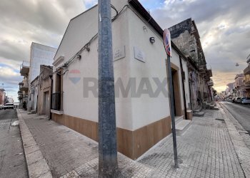 Edificio all\'aperto - Ufficio Via Cialdini
 
54, Pachino - foto 2