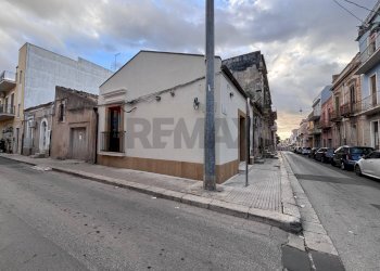 Edificio all\'aperto - Ufficio Via Cialdini
 
54, Pachino - foto 3