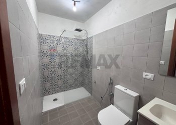 Bagno - Ufficio Via Cialdini
 
54, Pachino - foto 6