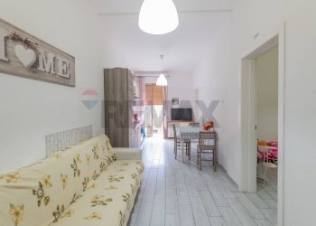 Sala da pranzo - Casa indipendente Via Unità
 
88, Pachino - foto 6