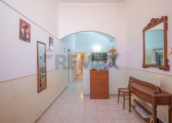 Hall / corridoio - Casa indipendente Via Unità
 
88, Pachino - foto 21