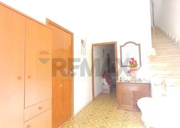 Scale - Casa indipendente Via Marche
 
19, Pachino - foto 24