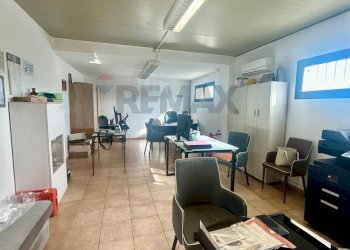 Sala da pranzo - Capannone CONTRADA SPALLA, Melilli - foto 6