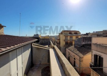 Terrazza - Casa indipendente Via Antonino Brancati
 
13, Pachino - foto 19