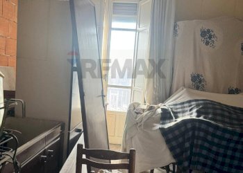 Sala da pranzo - Quadrilocale Piazza Taormina
 
8, Lentini - foto 9