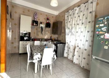 Sala da pranzo - Quadrilocale via Nazario Sauro
 
36, Lentini - foto 4