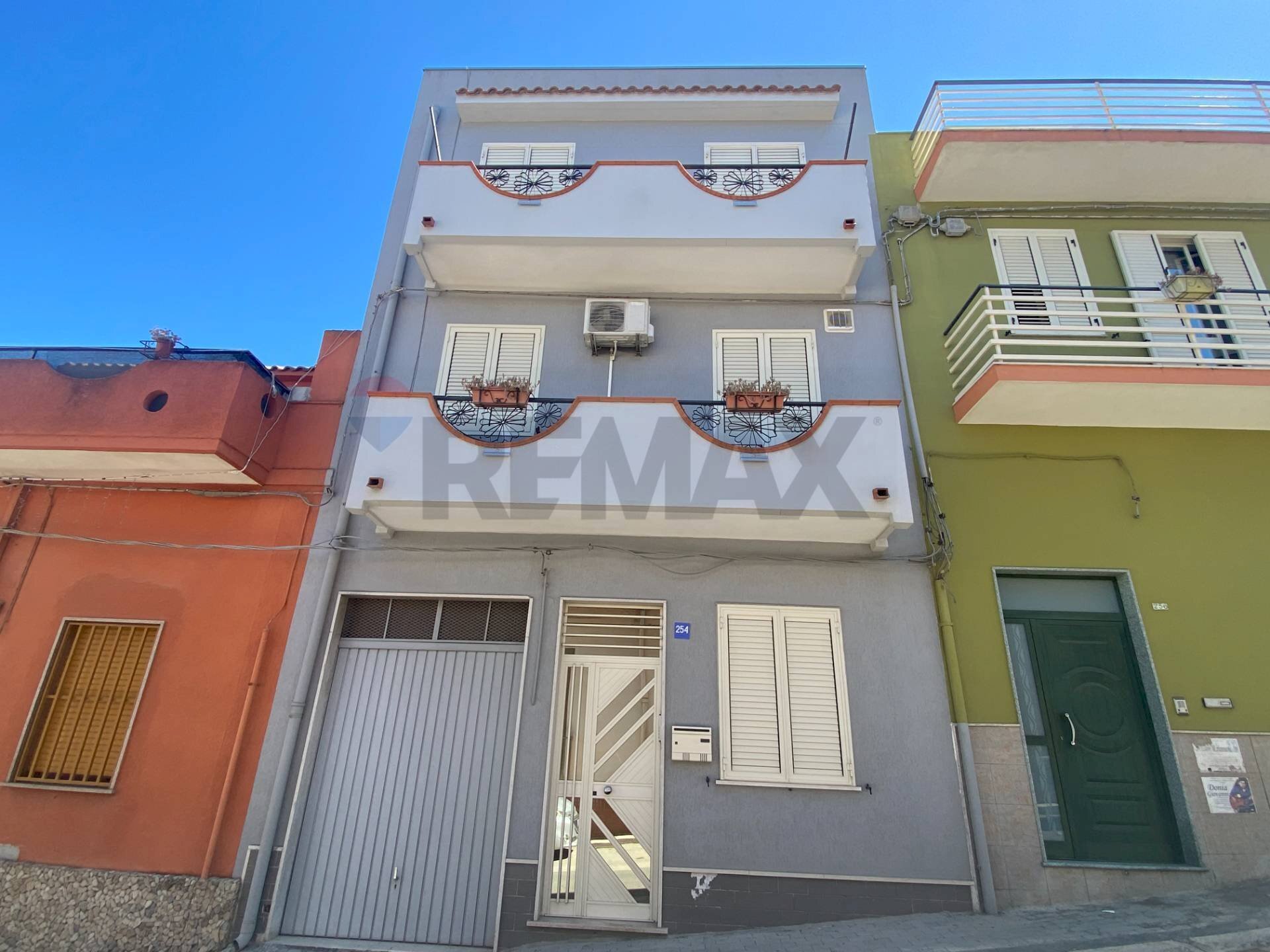 Edificio all\'aperto - Casa indipendente Via Francesco De Sanctis
 
254, Pachino - foto 1