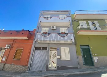 Edificio all\'aperto - Casa indipendente Via Francesco De Sanctis
 
254, Pachino - foto 2