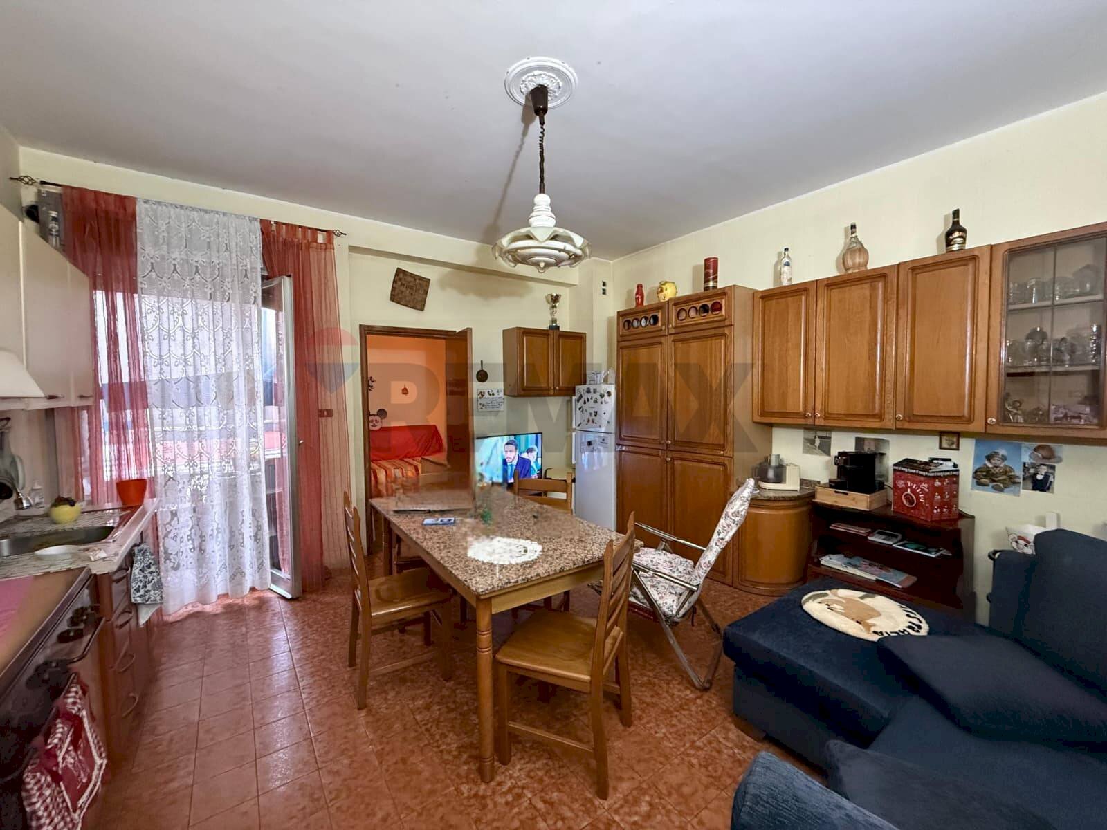 Sala da pranzo - Apartment Via Grimaldi
5, Priolo Gargallo - photo 2