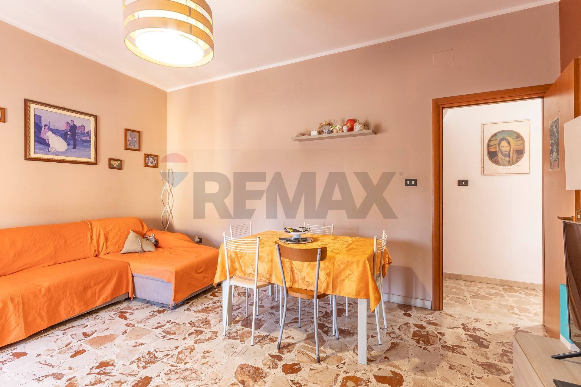 Sala da pranzo - Three-room apartment Via Ancona
 
27, Siracusa - photo 2