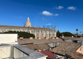 Edificio all\'aperto - Casa semi indipendente Catania - foto 1