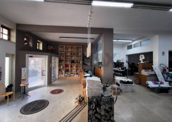 Sala da pranzo - Locale Commerciale Corso Vittorio Emanuele
482/484, Floridia - foto 21