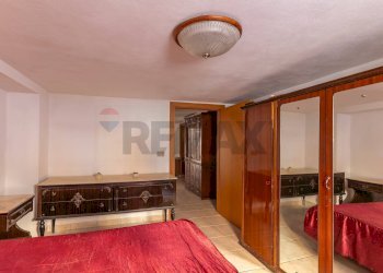 Camera / camera da letto - Casa indipendente via ambrosoli
 
7, Rosolini - foto 14