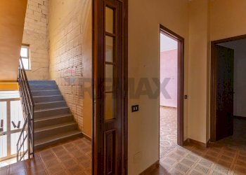 Scale - Casa indipendente via ambrosoli
 
7, Rosolini - foto 31