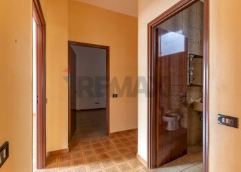 Hall / corridoio - Casa indipendente via ambrosoli
 
7, Rosolini - foto 33