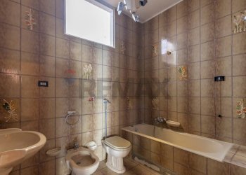 Bagno - Casa indipendente via ambrosoli
 
7, Rosolini - foto 35