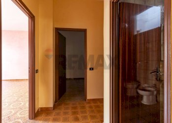 Hall / corridoio - Casa indipendente via ambrosoli
 
7, Rosolini - foto 41