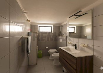 Bagno - Casa indipendente via ambrosoli
 
7, Rosolini - foto 3