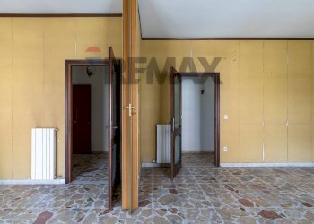 Stanza vuota - Appartamento Largo Dicone
 
4, Siracusa - foto 7