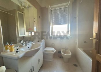 Bagno - Trilocale Via Reno
 
9, Priolo Gargallo - foto 11